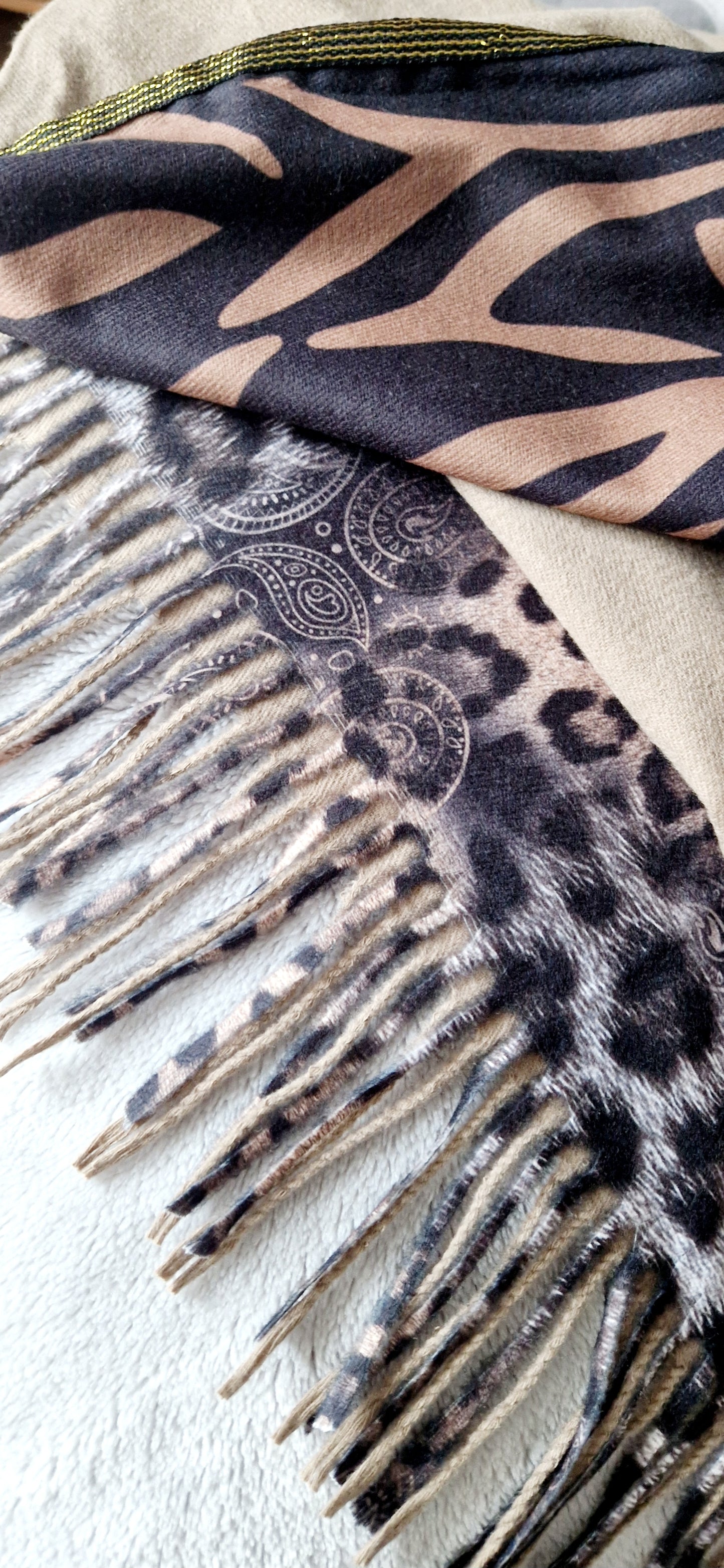 Étole 4 motifs LEOPARD beige