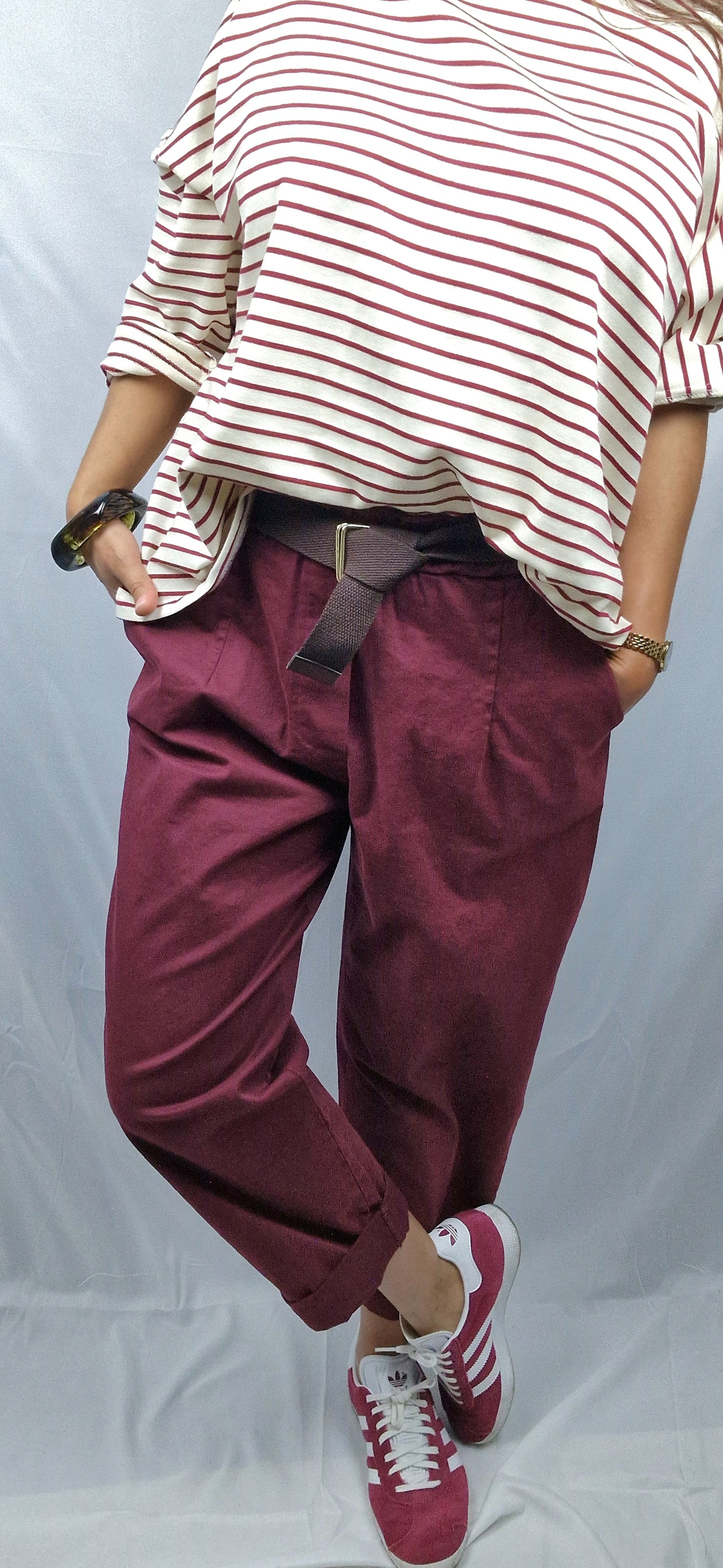 pantalon loose bordeaux femme taille unique coupe carotte ample et agréable à porter toute la journée