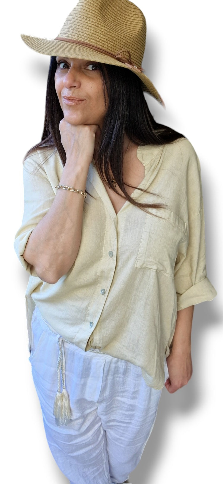 Chemise femme en lin coloris beige, col tunisien, idéal pour voyager pays chaud, tissu frais, col tunisien