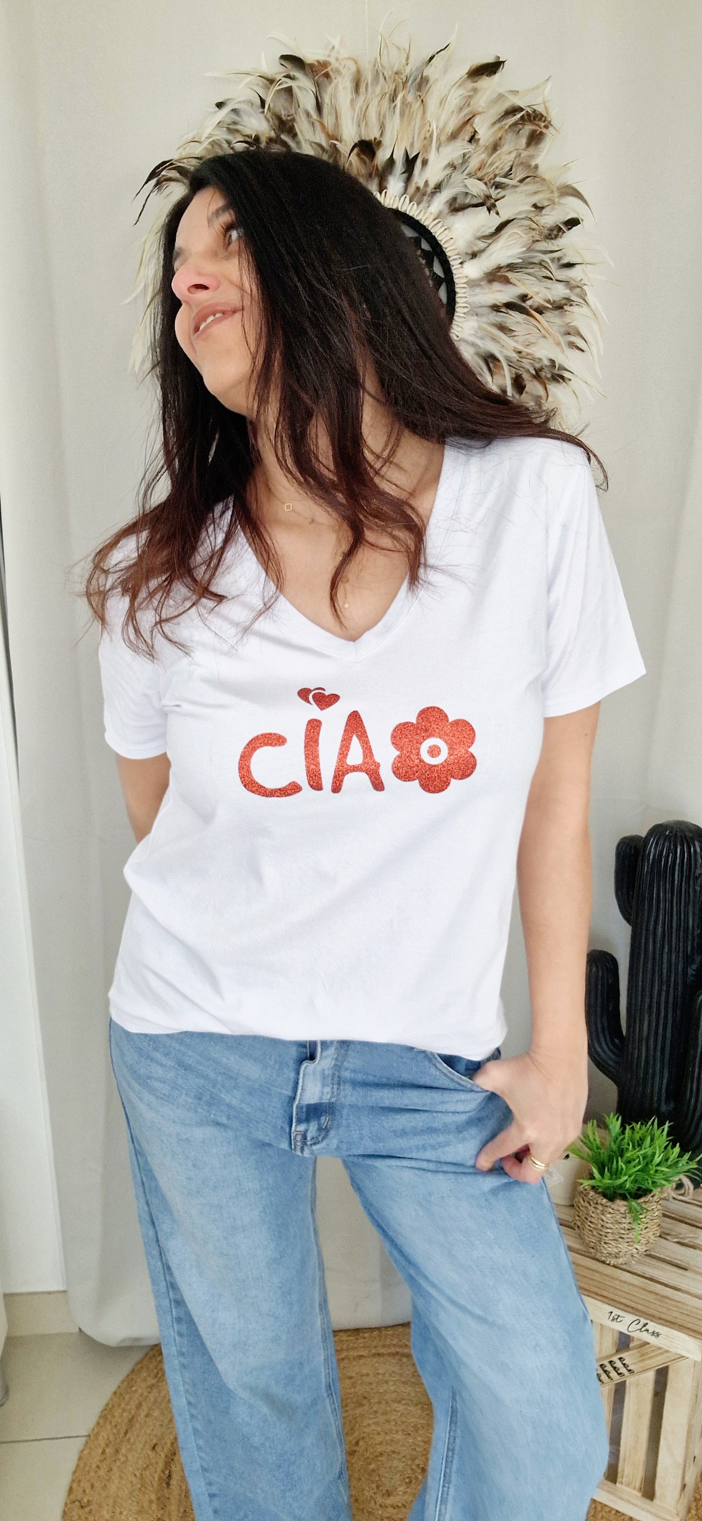 Tee shirt blanc motif ciao en rouge manches courtes, col v, 36/44 en coton 